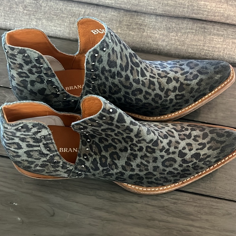 Buck & Brana Leopard Suede Booties Size 7 NEW - Picture 6 of 6